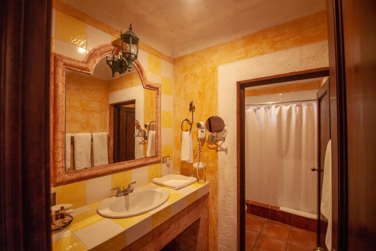Hotel Palacio De Dona Beatriz Antigua Bagian luar foto